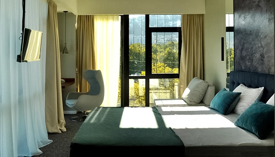 هتل ریور ویو تفلیس